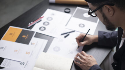 Logo Colour Combinations That Work in 2025 (And Why Your Business Needs Them)