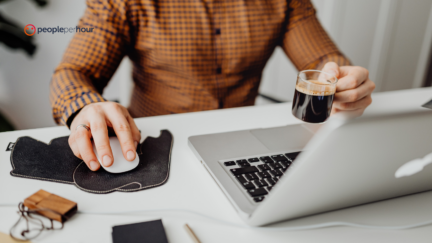 Thinking About Quitting Your Job to Freelance? Read This Before You Hand In Your Notice